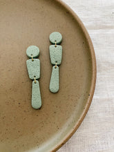 Load image into Gallery viewer, lola