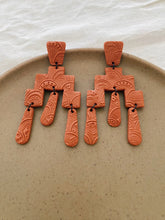 Load image into Gallery viewer, chandler