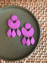 Load image into Gallery viewer, cora