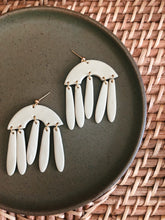 Load image into Gallery viewer, quinn