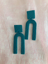 Load image into Gallery viewer, eleanor