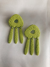 Load image into Gallery viewer, phoebe